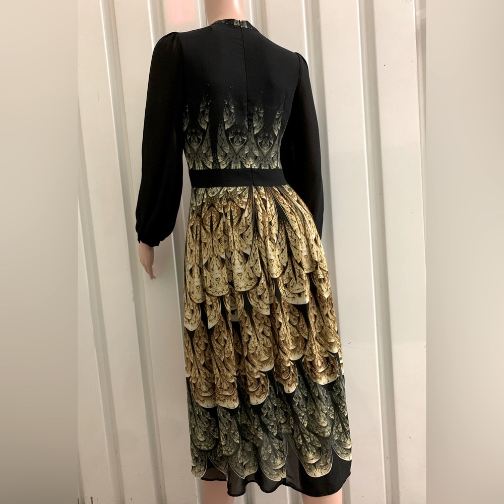 Gyalwana dress